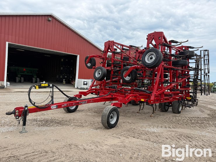 2022-case-ih-2022-image-1