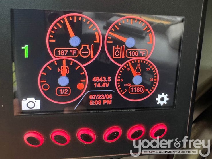 2021-caterpillar-279d3-image-5