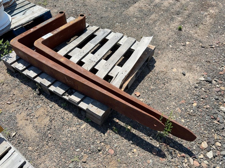 (2)-60"-forks-image-2