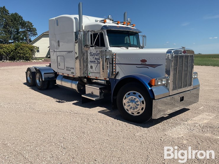 2003-peterbilt-379-image-3