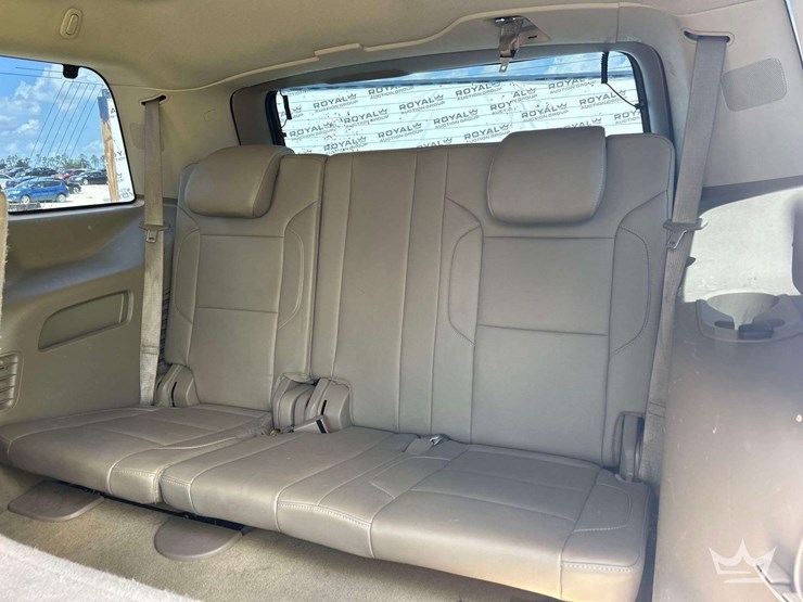2016-chevrolet-tahoe-image-16