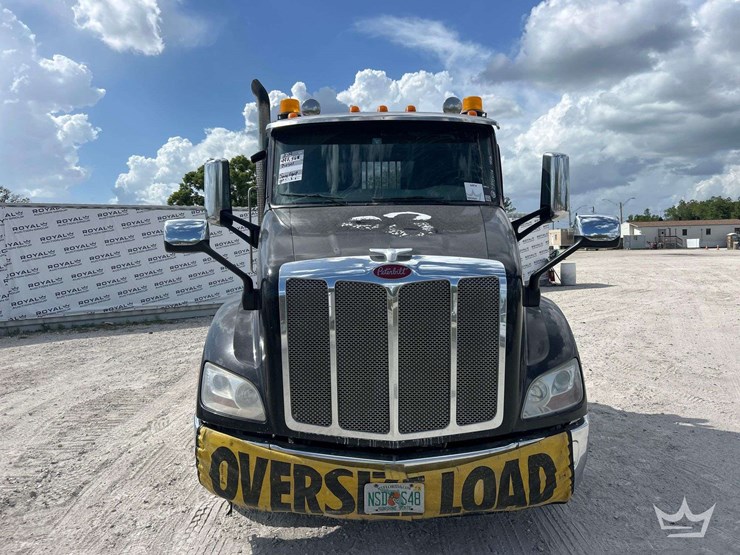 2019-peterbilt-579-image-24