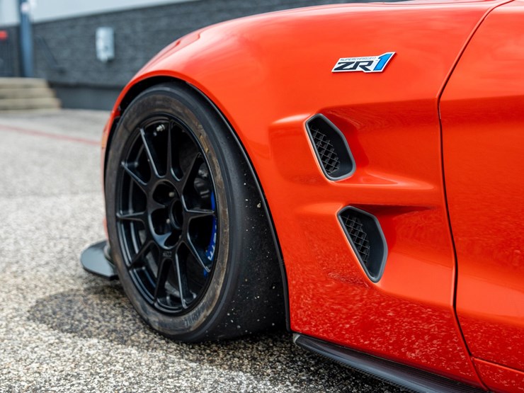 #123-•-2011-chevrolet-corvette-zr1-coupe-image-17