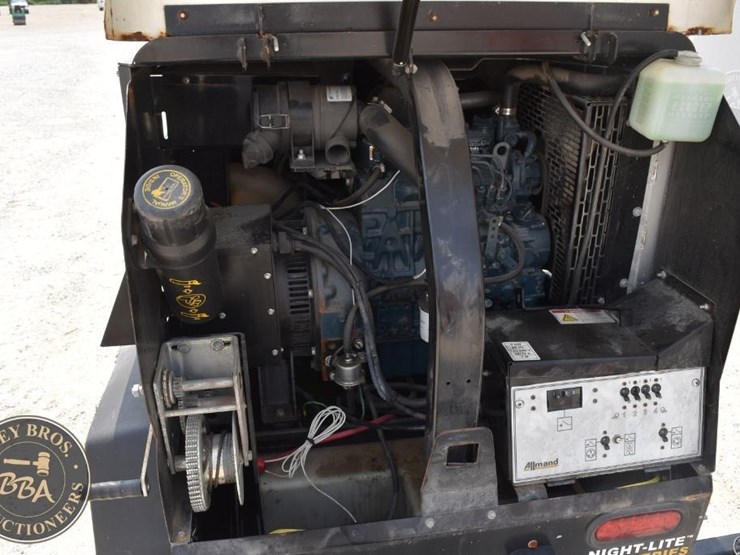 2019-allmand-bros-night-lite-nlv-k1005c-46506-image-11
