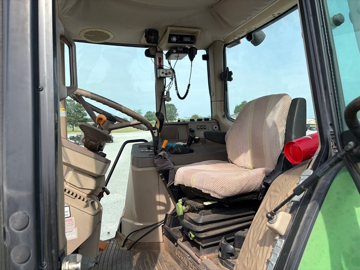 john-deere-6230-image-16