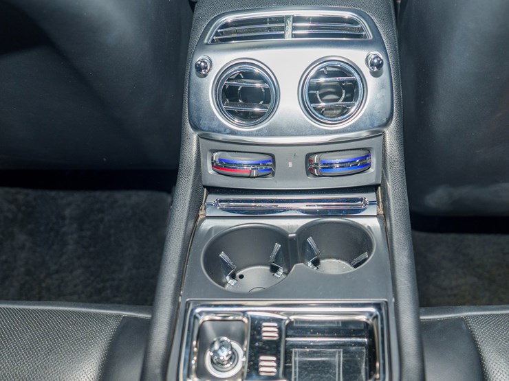 #120-•-offered-at-no-reserve-|-2015-rolls-royce-wraith-coupe-image-66