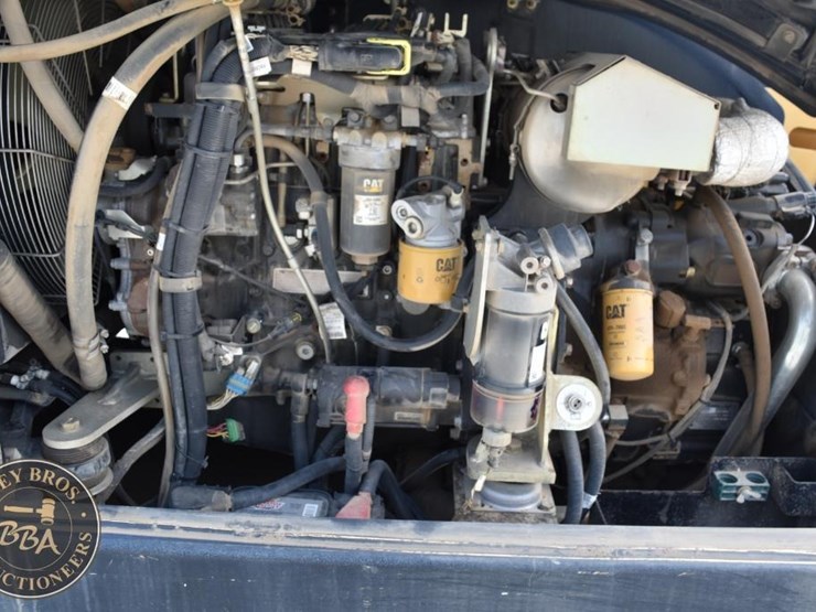 2014-caterpillar-th407c-image-42