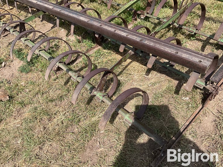 john-deere-3-pt-3-bar-spring-tooth-image-15