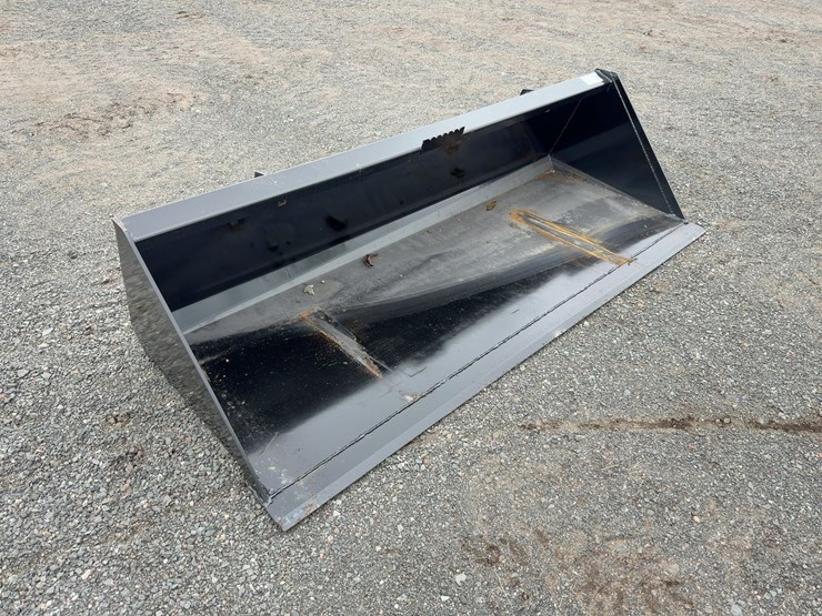 78"-gp-bucket-image-4