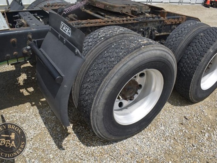 2014-international-prostar-image-101
