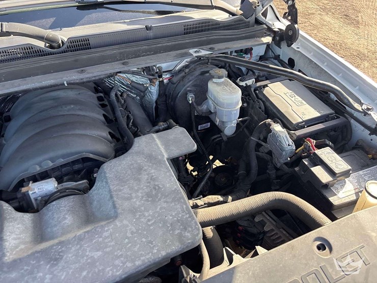2015-chevrolet-tahoe-image-9
