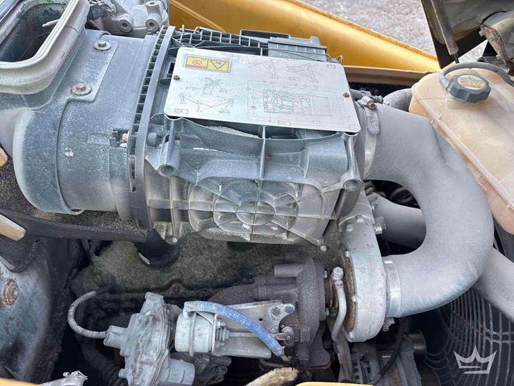 2013-caterpillar-430f-image-28