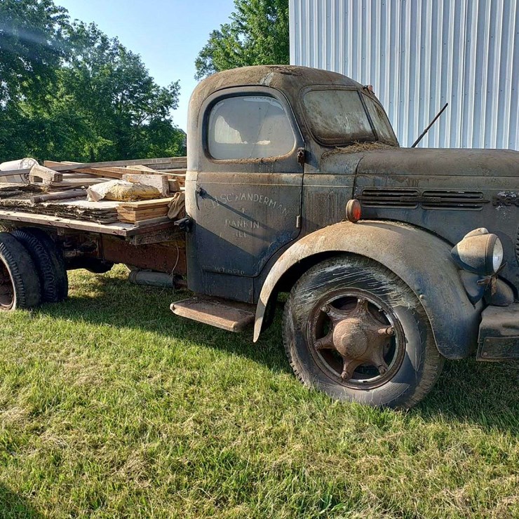 1946 REO Speedwagon Farm Truck - Has Title!