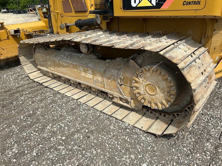 2016-caterpillar-d4k2-lgp-image-17