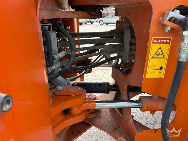 2021-hitachi-zw180-6-image-21