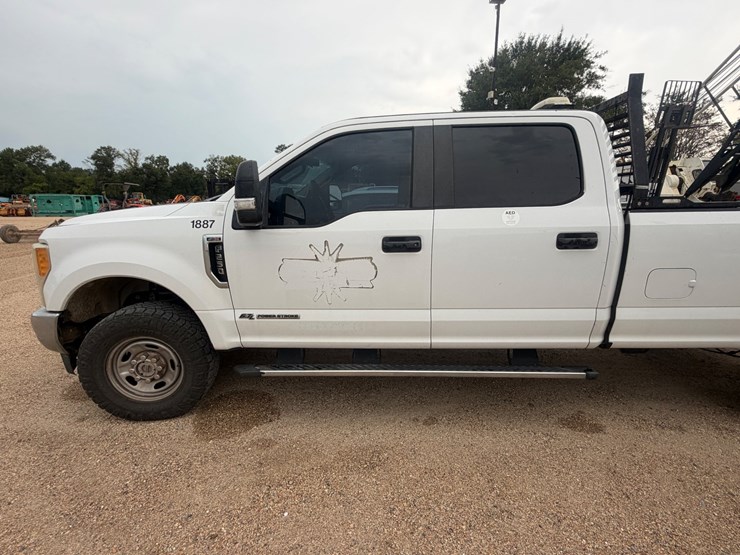 2017-ford-f250-image-14