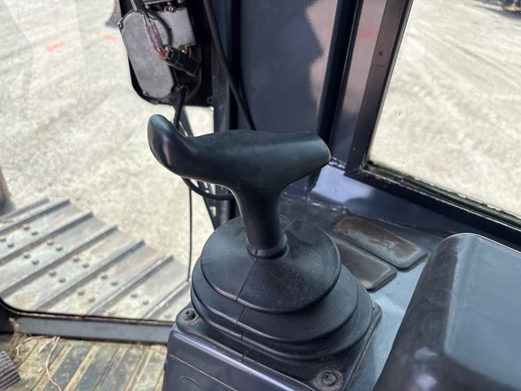 deere-450j-image-17
