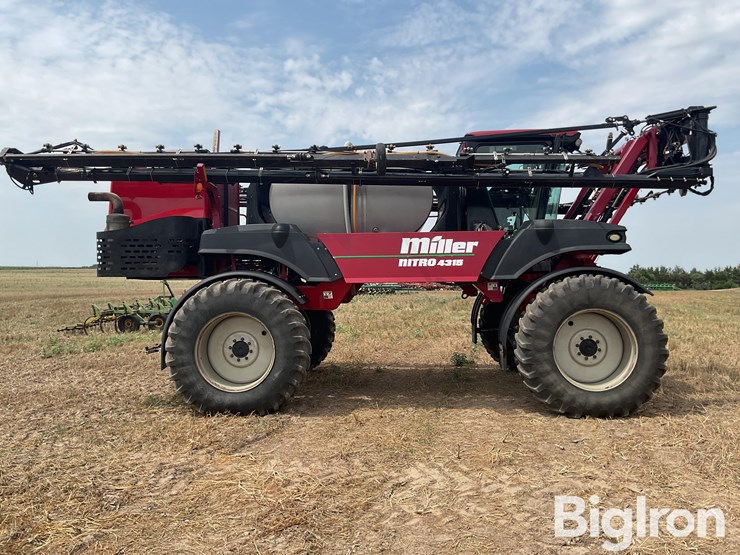 2009-miller-4315-nitro-s/p-sprayer-image-4