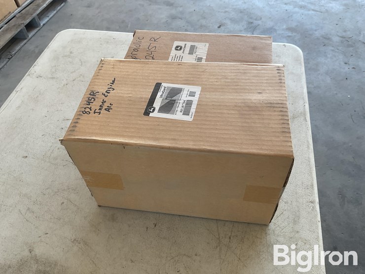 john-deere-8245r-image-4