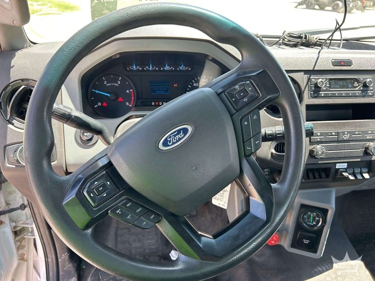 2022-ford-f750-image-12