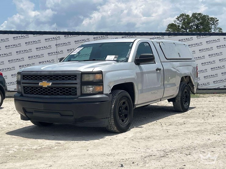2015-chevrolet-silverado-1500-image-1