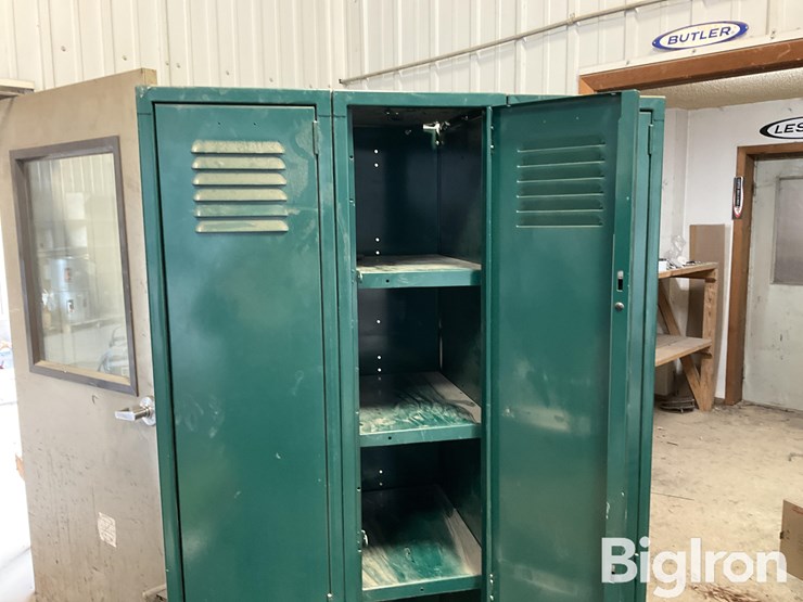3-connected-lockers-image-12