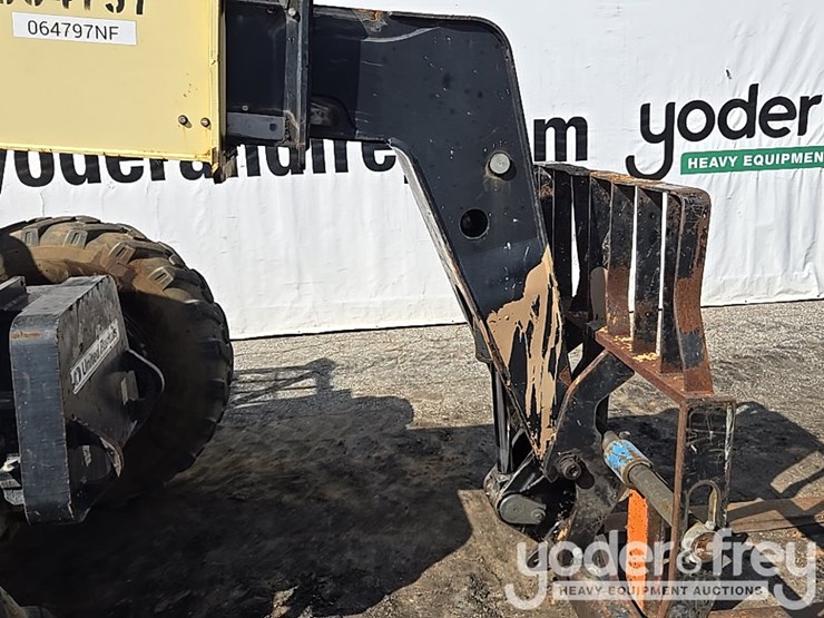 2015-jlg-g6-42a-image-24