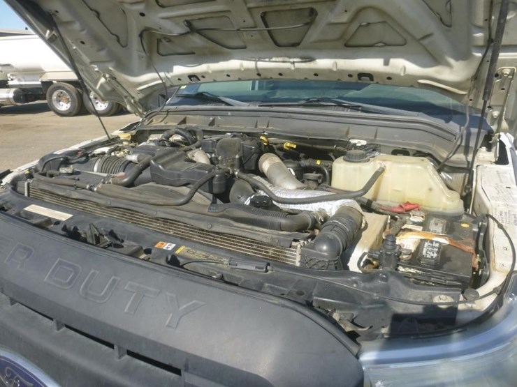 2015-ford-f550-image-13