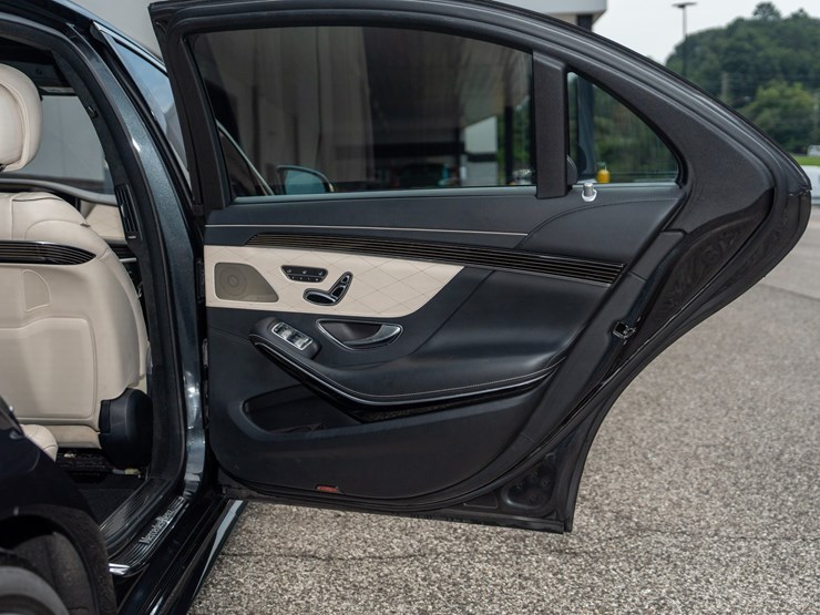 #103-•-2020-mercedes-benz-s560-sedan-image-67