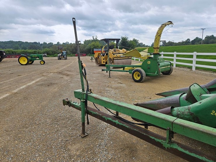 john-deere-3800-image-35