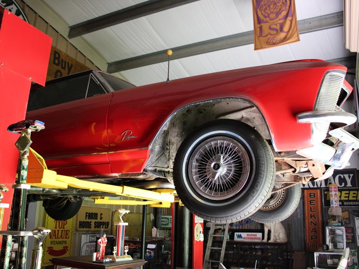 #143-•-1964-buick-riviera-image-6