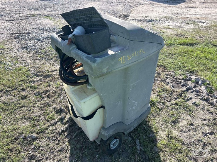 2006-cooltech-75700-portable-engine-coolant-exchanger-image-3