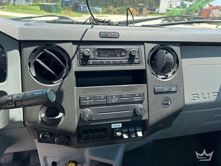 2022-ford-f750-image-16