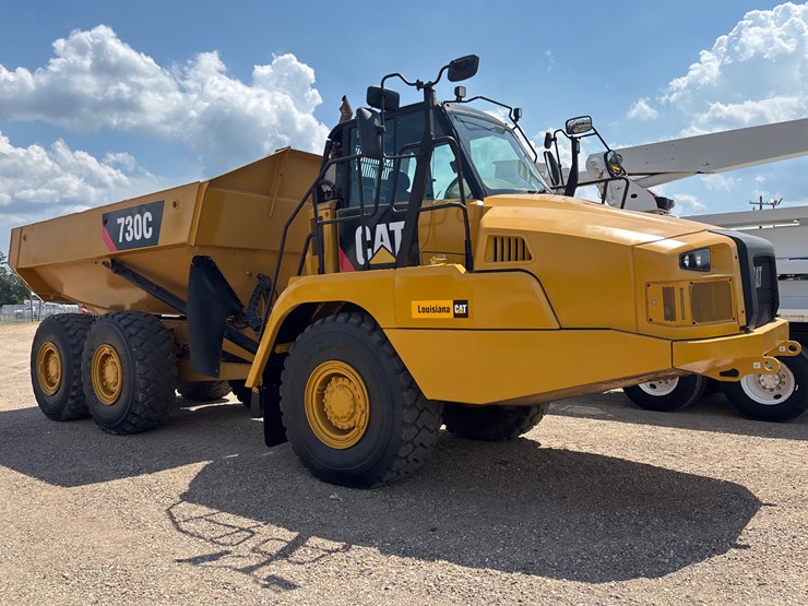 caterpillar-730c-image-1