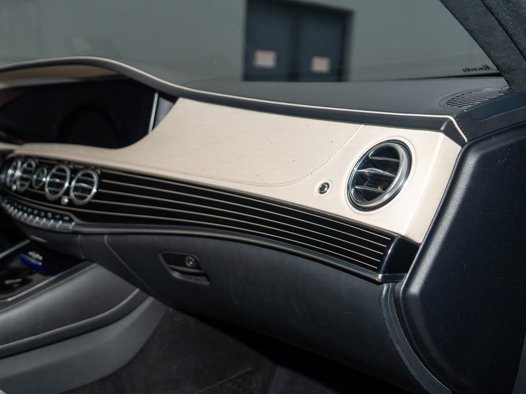 #103-•-2020-mercedes-benz-s560-sedan-image-54