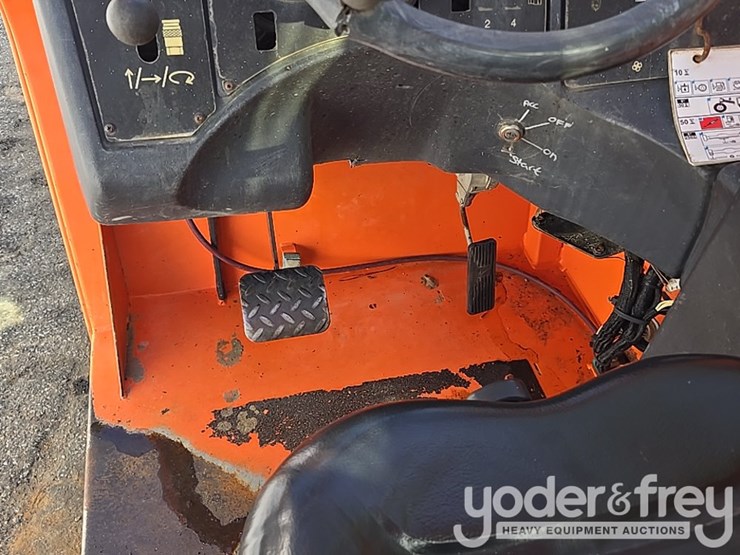 2015-jlg-g6-42a-image-40