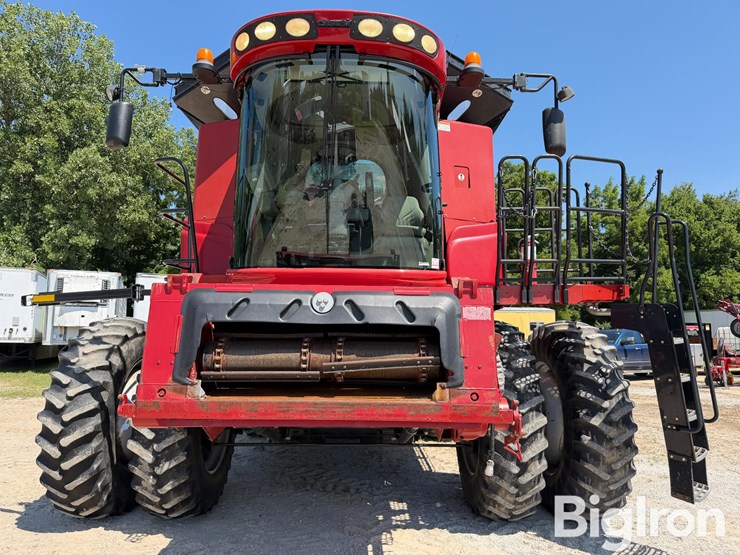 2007-case-ih-7010-image-2