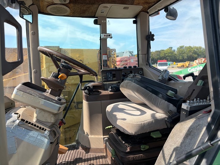 john-deere-6420-image-15
