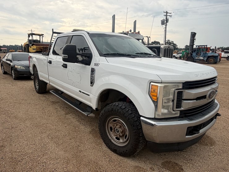 2017-ford-f250-image-2