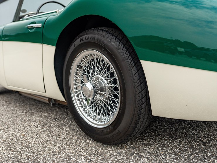 #108-•-offered-at-no-reserve-|-1961-austin-healey-3000-mark-i-image-14
