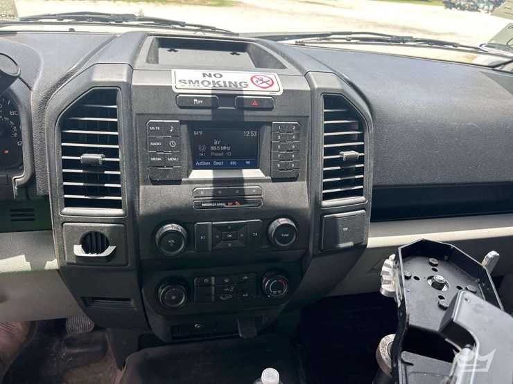 2017-ford-f150-image-12