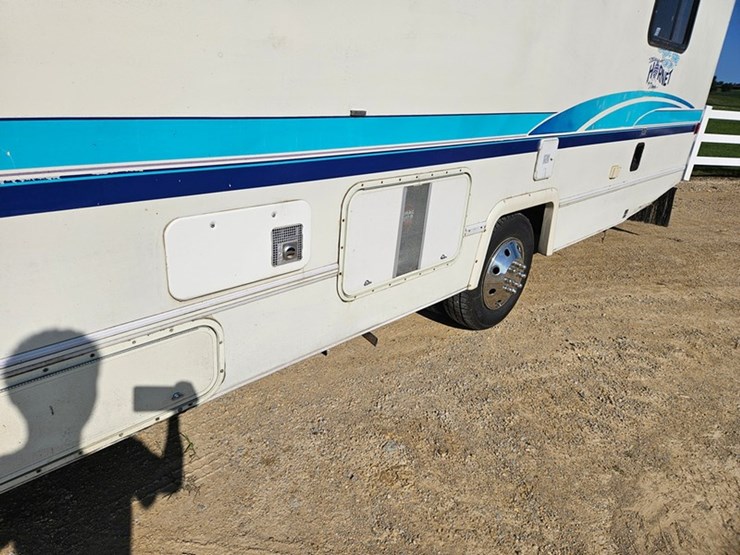 1994-ford-e350-image-65