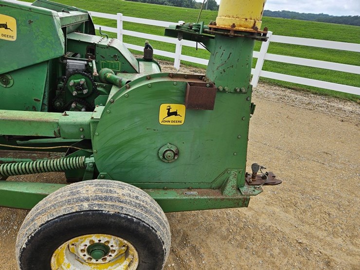 john-deere-3800-image-31