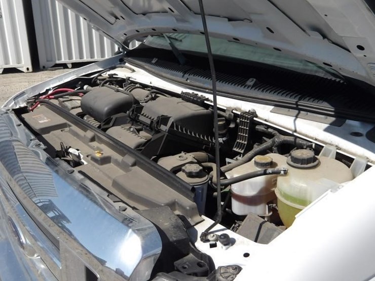 2021-ford-e450-image-9