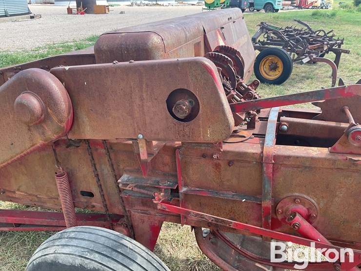 new-holland-68-image-16