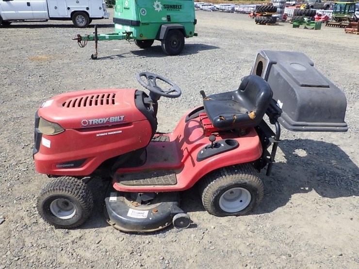 troy-bilt-bronco-image-2