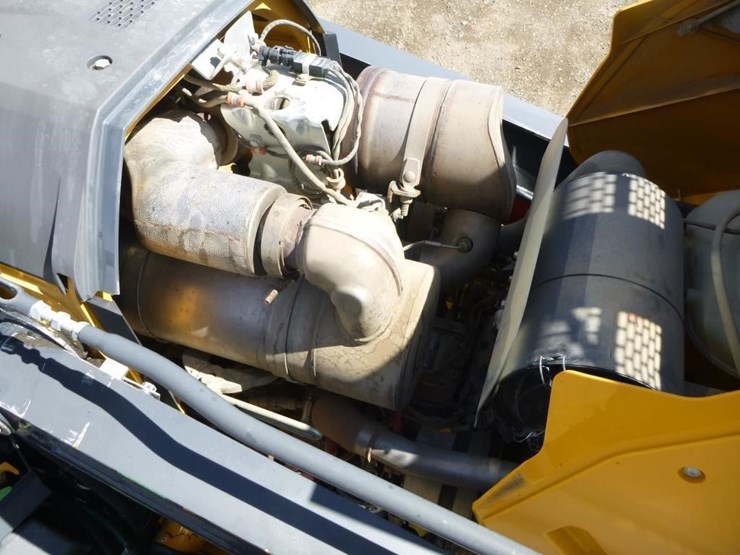 2020-deere-410sg-image-35