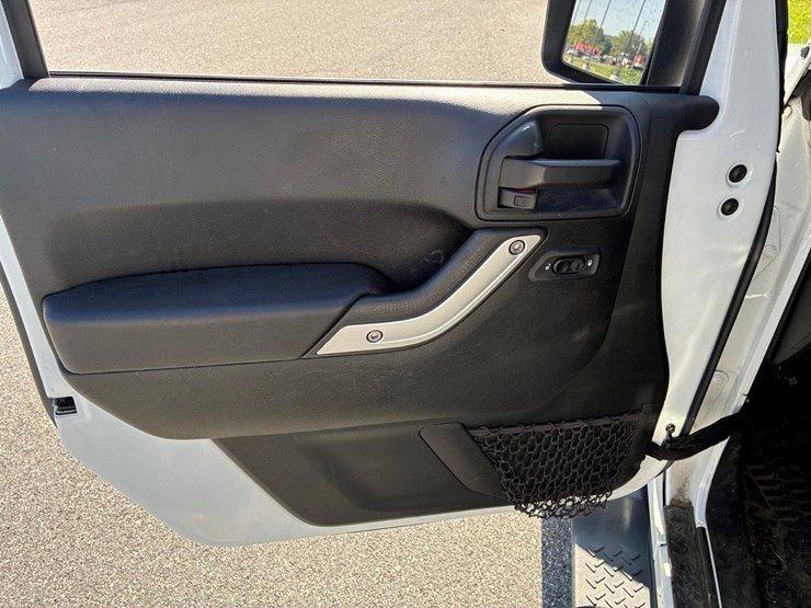 2018-jeep-wrangler-image-43