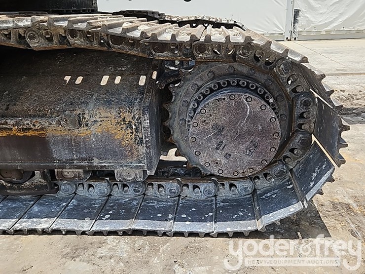 2015-caterpillar-336fl-image-12