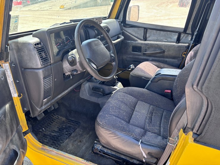 2001-jeep-wrangler-image-10